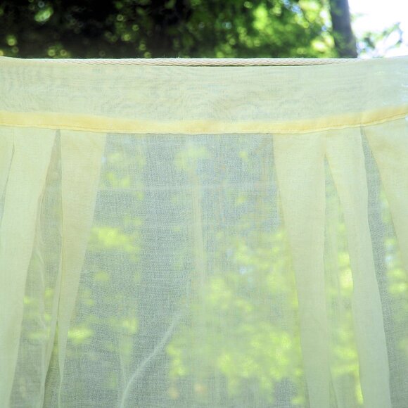 VTG Pale Yellow Fancy Illusion Hostess Apron Pleated w/ Floral Design on Hem - Picture 6 of 7